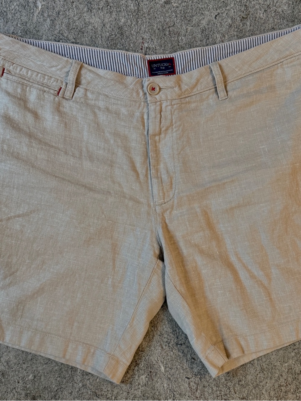 UNTUCKit Men's Light Tan Linen-Blend Flat Front Shorts